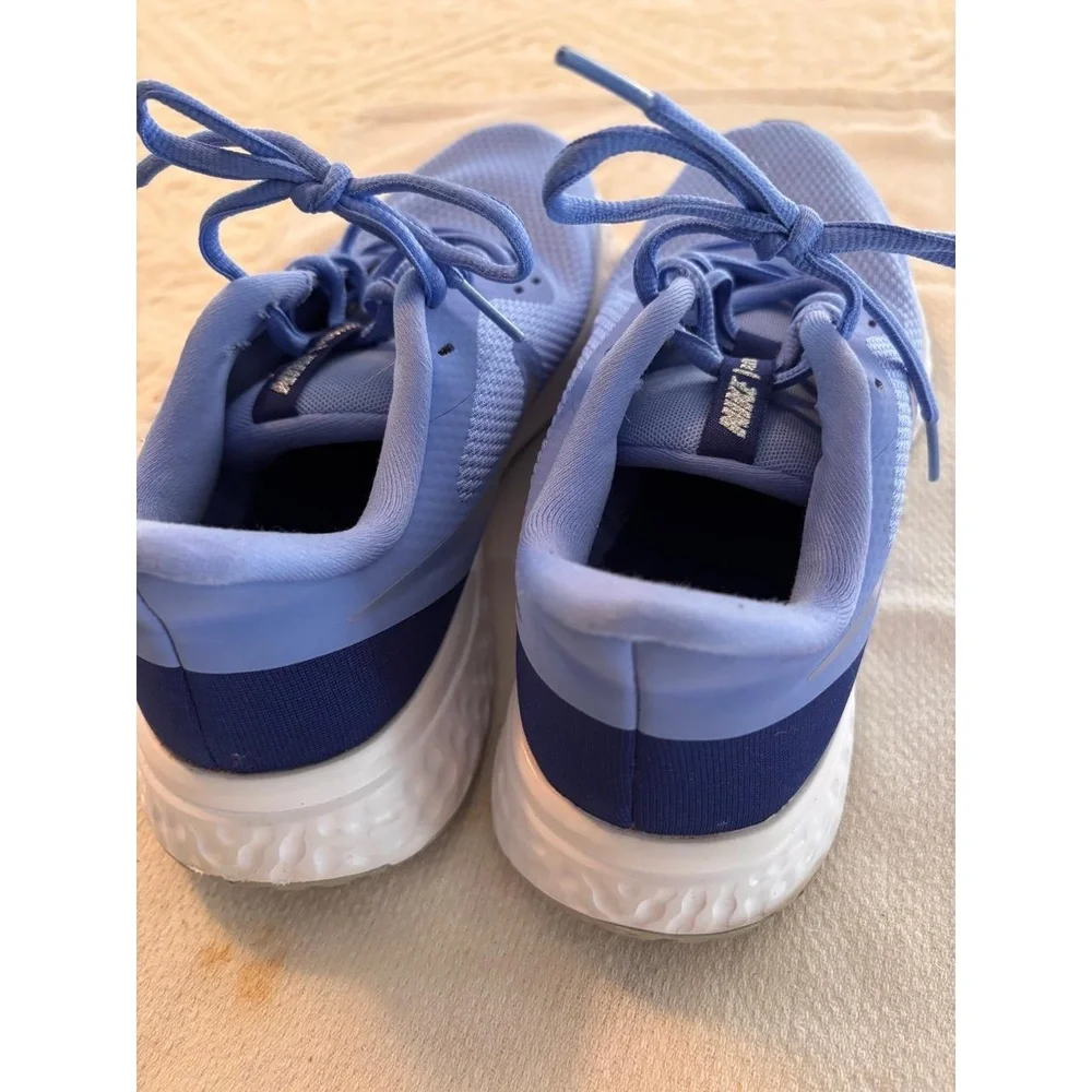 NIKE REVOLUTION Light Blue Periwinkle Lace-up Mesh Upper Running Shoes Wm Size 9 - Picture 6 of 6